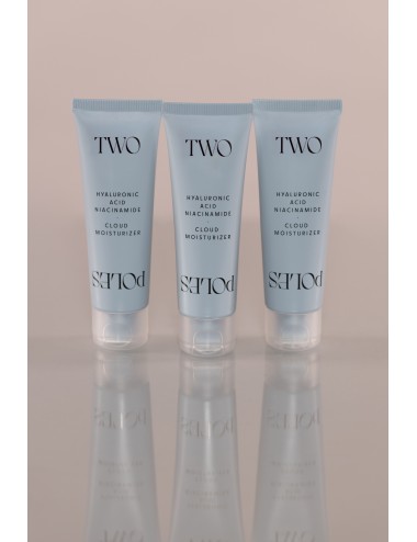 CLOUD MOISTURIZER TWO POLES