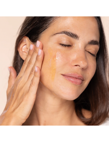 CLEANSING OIL TWO POLES